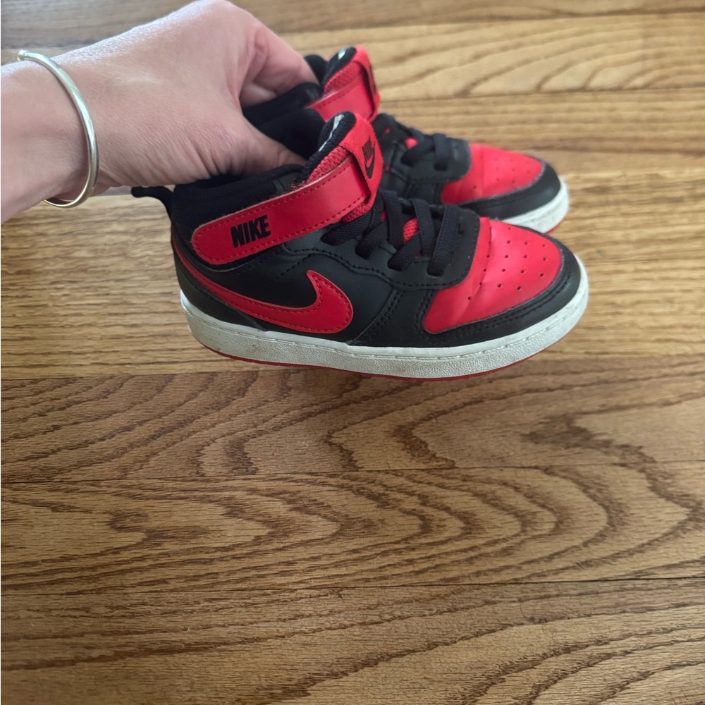 Nike High Tops sz9